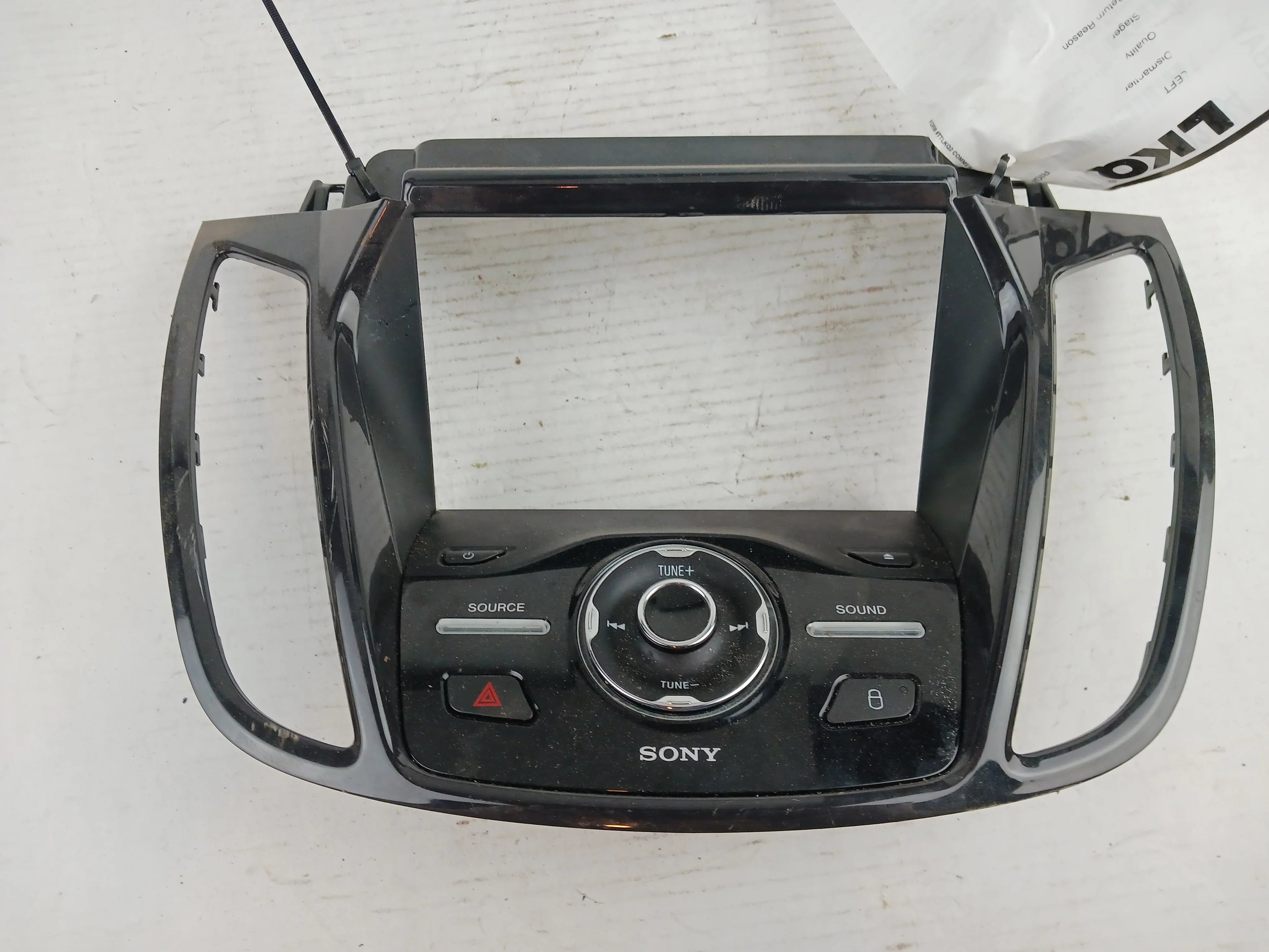 Pre-Owned 2013 Ford Escape Sony Radio Control Panel OEM (Good)