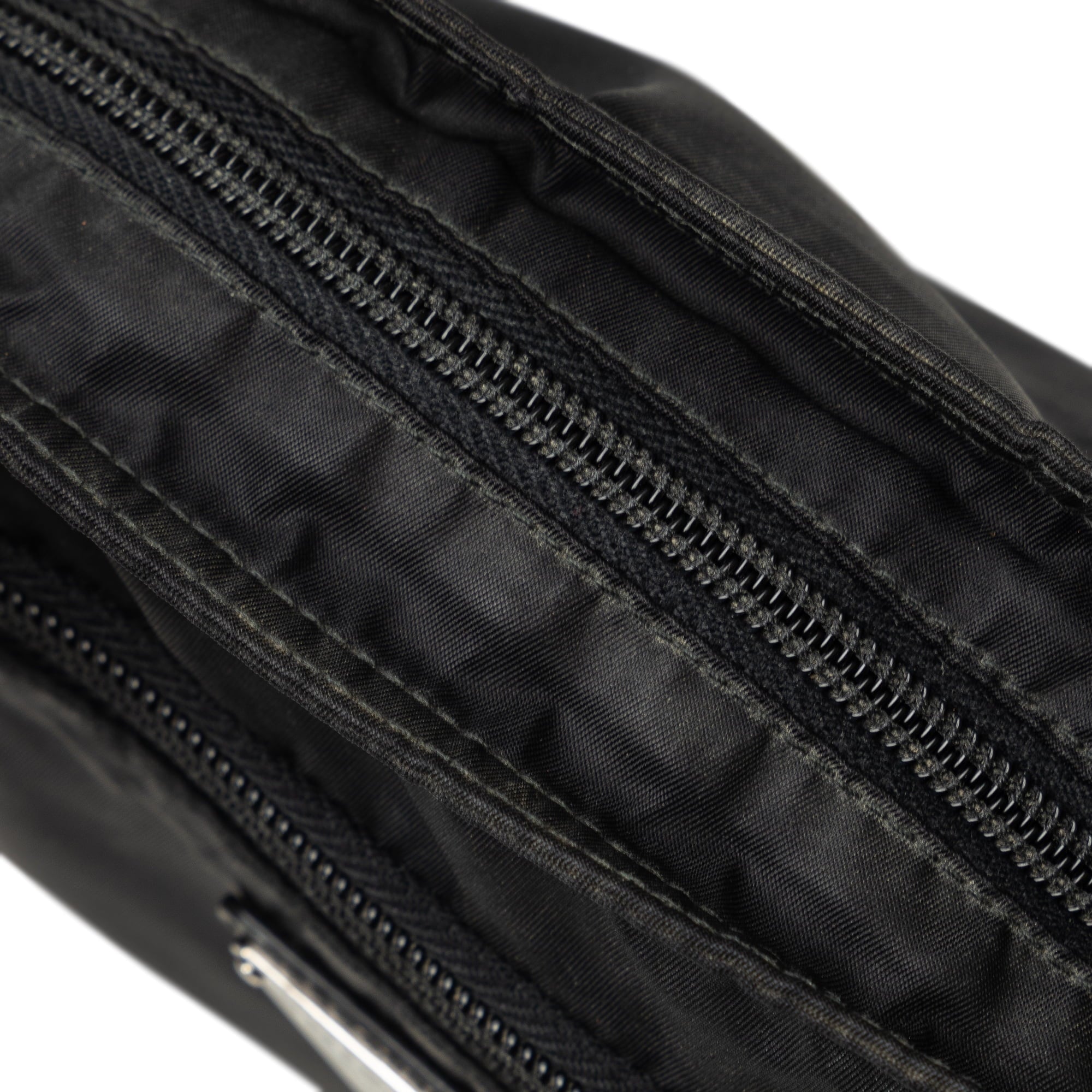 Pre-Owned Authenticated Prada Tessuto Crossbody Nylon Fabric Black Crossbody Bag Unisex (Good)