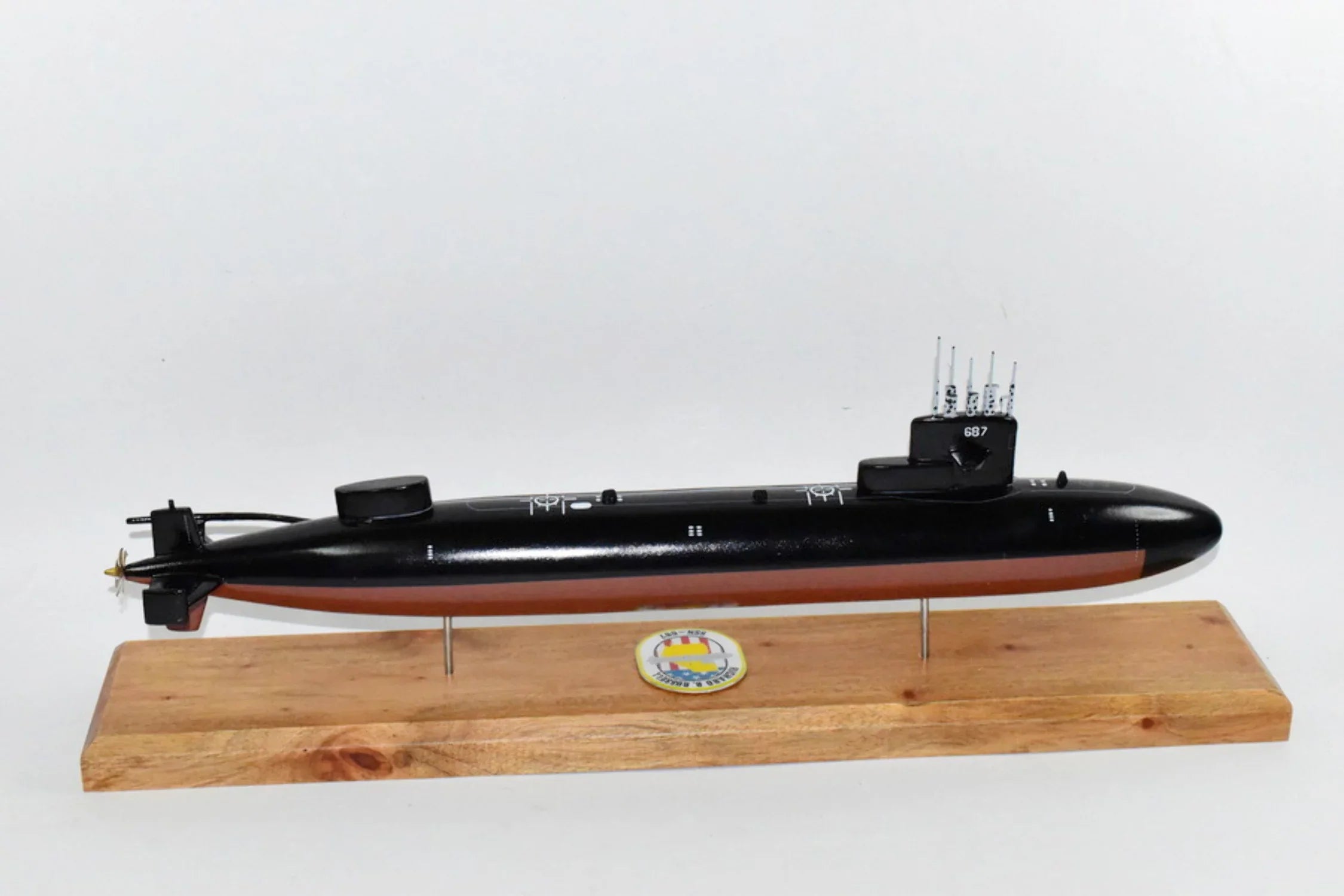 USS Richard B. Russell SSN-687 Submarine Model, US Navy, Scale Model, Mahogany, Sturgeon Class